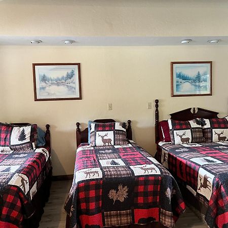 Dean Creek Resort Redway Екстер'єр фото