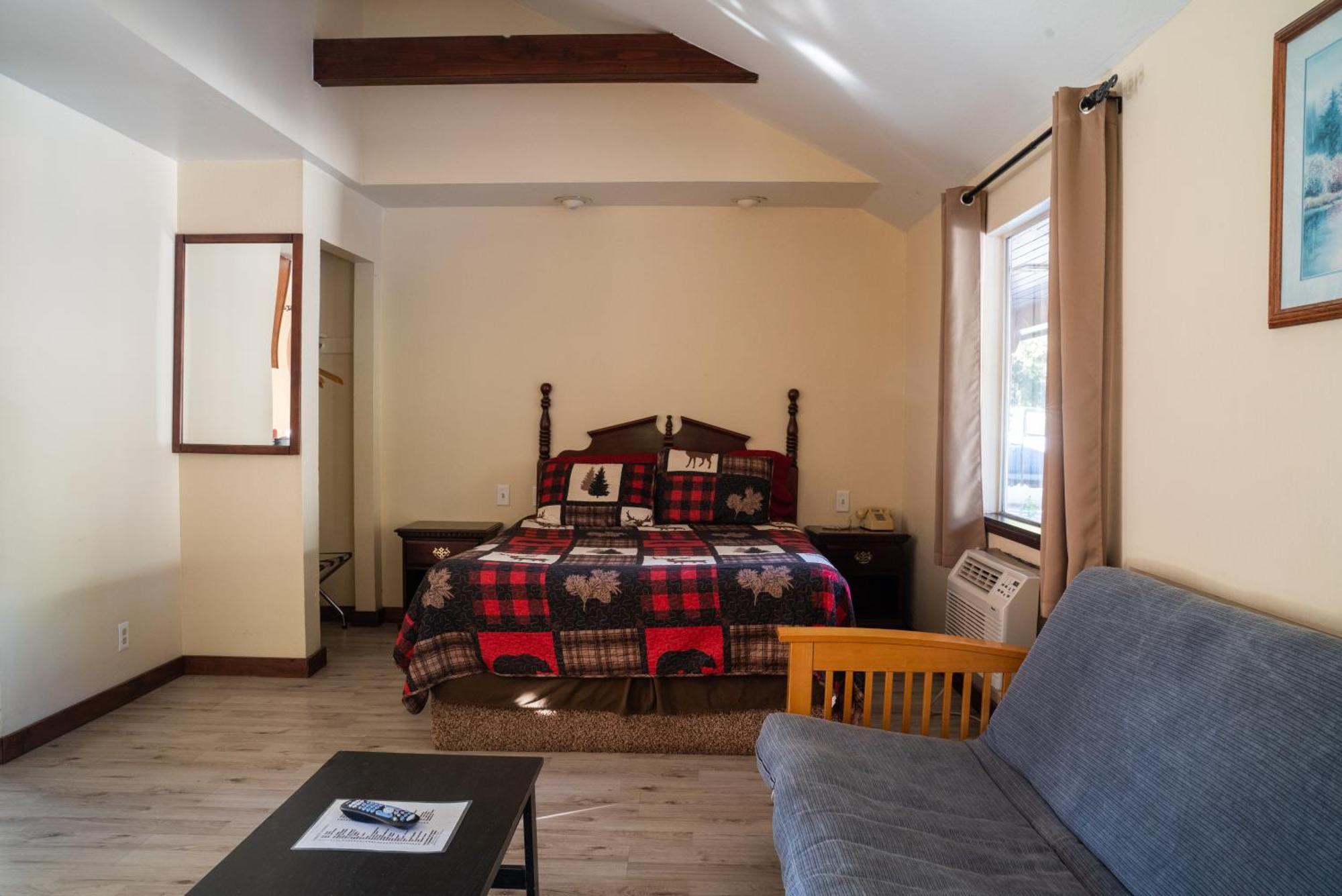 Dean Creek Resort Redway Екстер'єр фото