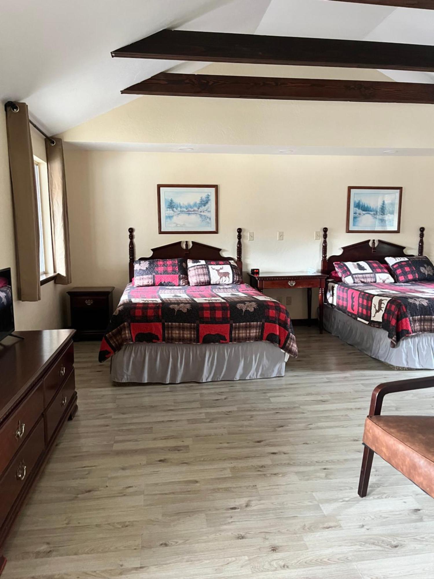 Dean Creek Resort Redway Екстер'єр фото